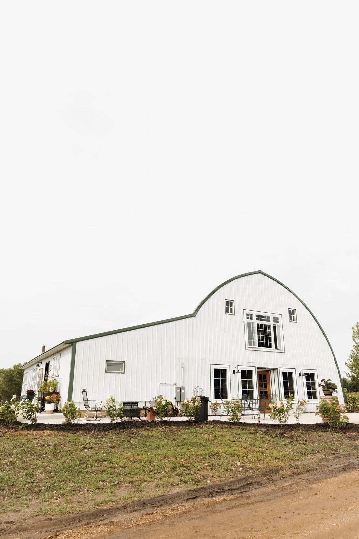 Weddings – Feathered Acres Farm, Belgrade MN