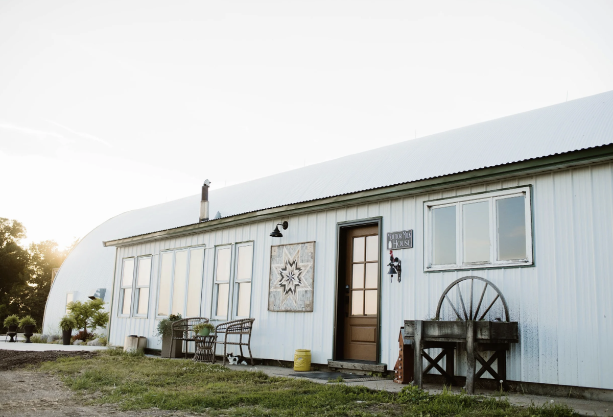 Farm Stay in Minnesota – Feathered Acres Farm, Belgrade MN