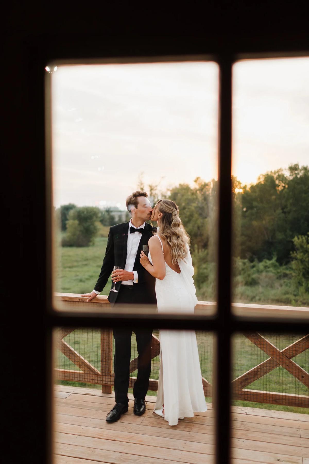 Weddings – Feathered Acres Farm, Belgrade MN