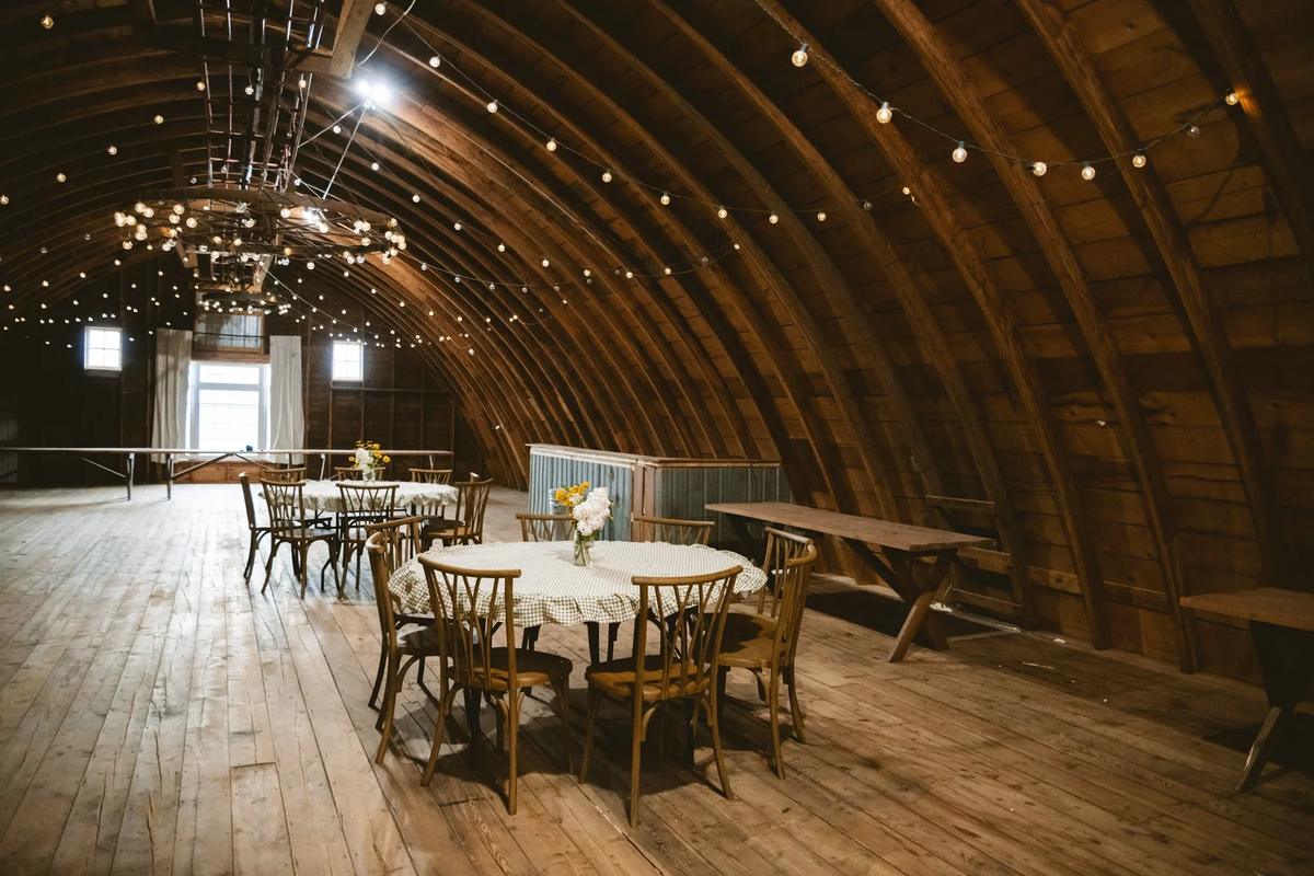 Farm Stay Event Center – Feathered Acres Farm, Belgrade MN