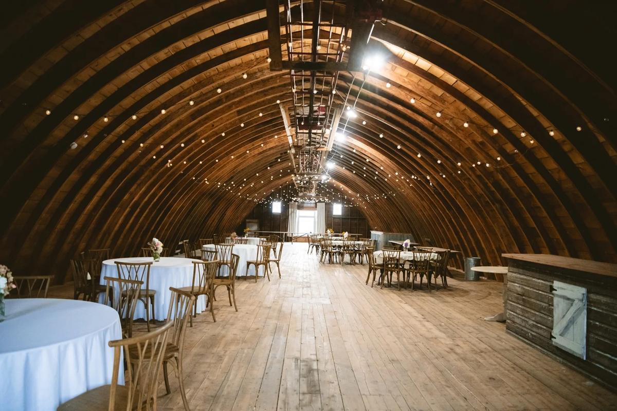 Farm Stay Event Center – Feathered Acres Farm, Belgrade MN