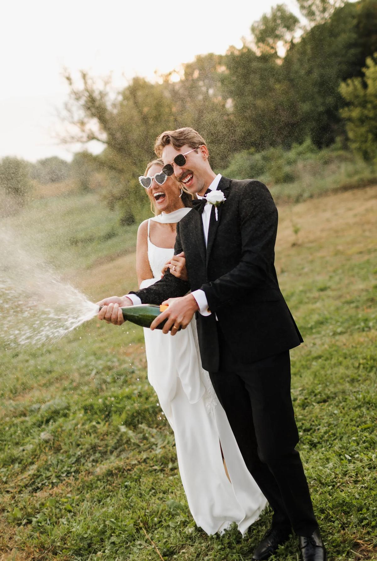 Weddings – Feathered Acres Farm, Belgrade MN