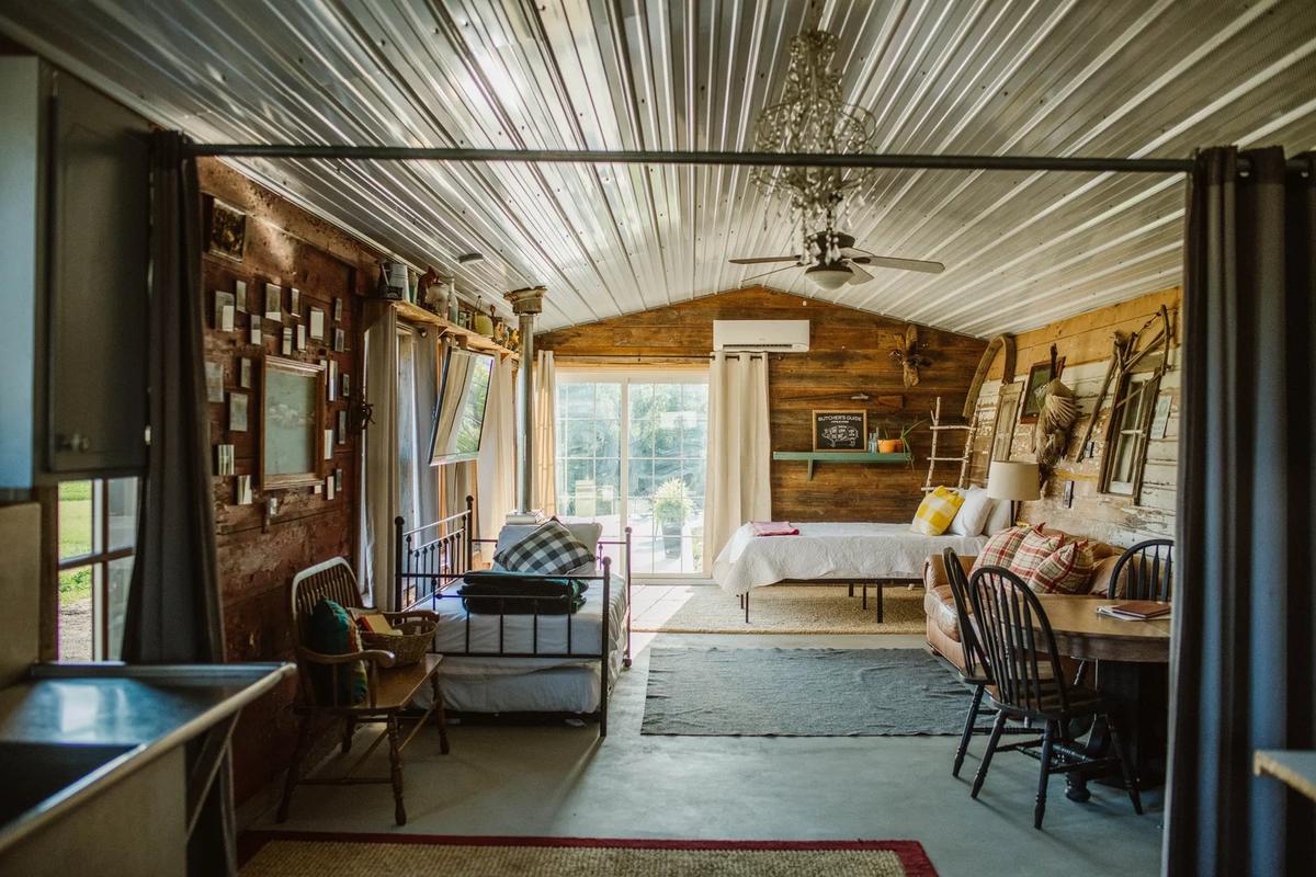 Gallery – Feathered Acres Farm, Belgrade MN