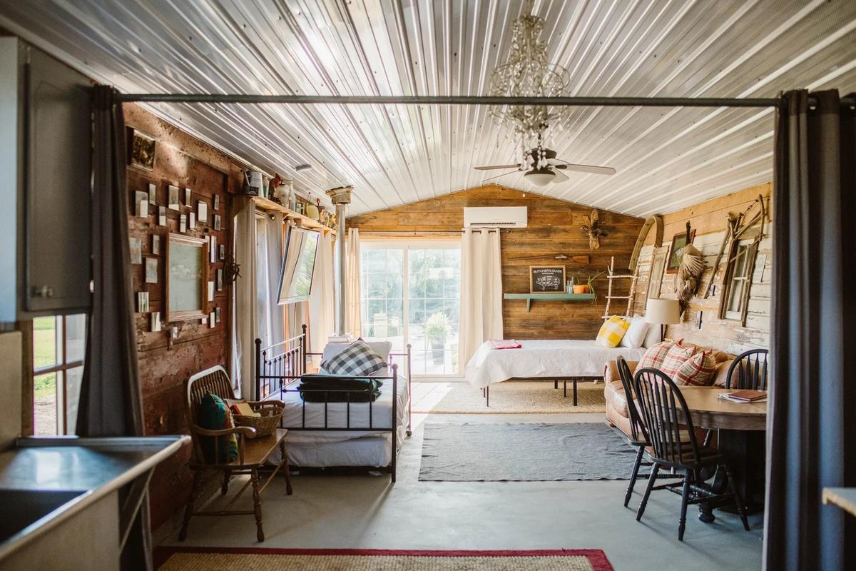Gallery – Feathered Acres Farm, Belgrade MN