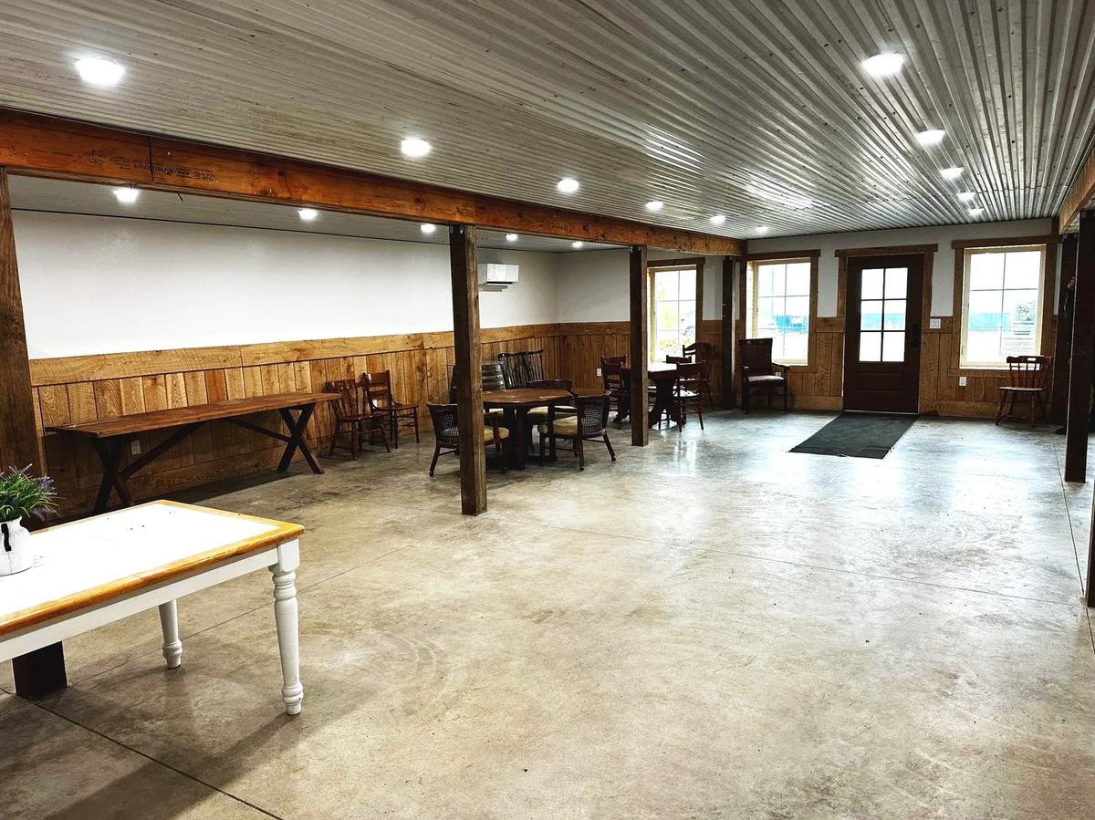Gallery – Feathered Acres Farm, Belgrade MN