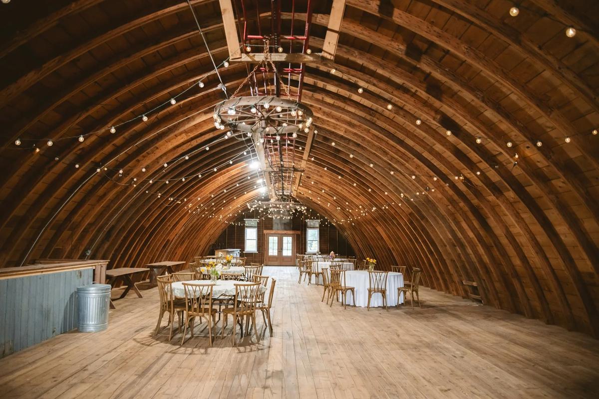 Farm Stay Event Center – Feathered Acres Farm, Belgrade MN