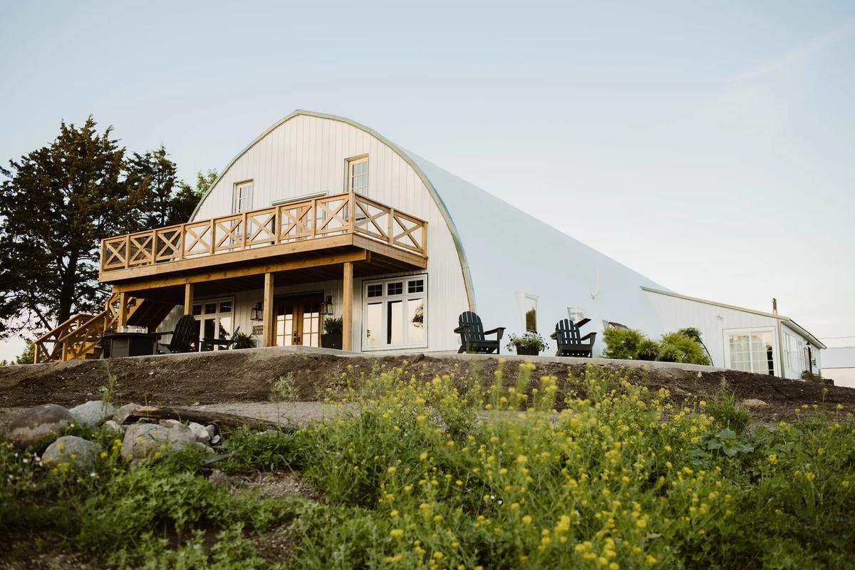 Farm Stay in Minnesota – Feathered Acres Farm, Belgrade MN