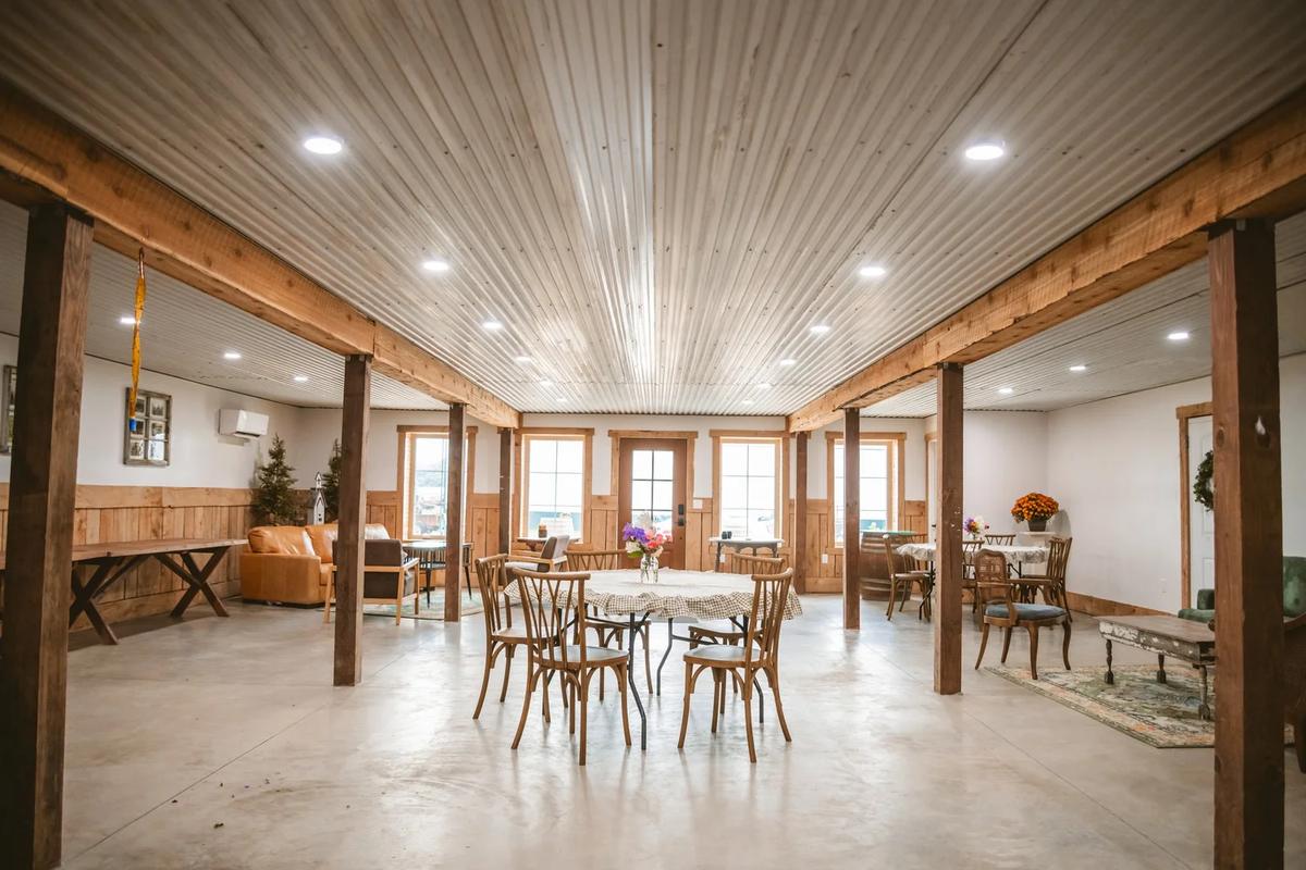 Farm Stay Event Center – Feathered Acres Farm, Belgrade MN