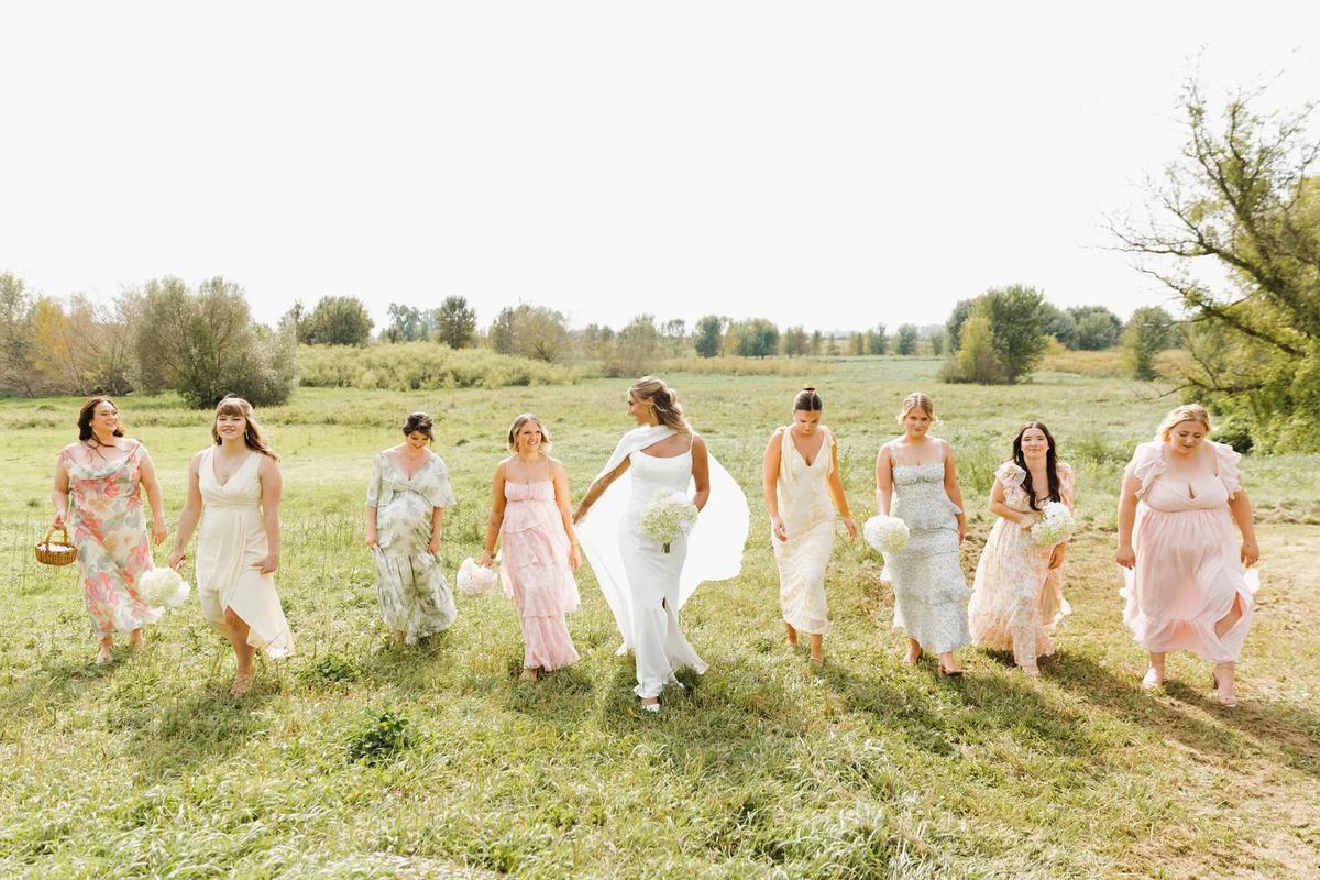 Weddings – Feathered Acres Farm, Belgrade MN