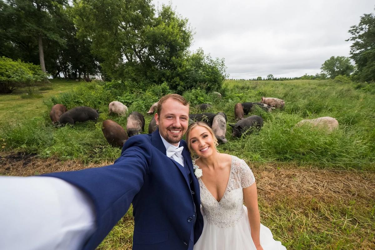 Gallery 3 – Feathered Acres Farm, Belgrade MN