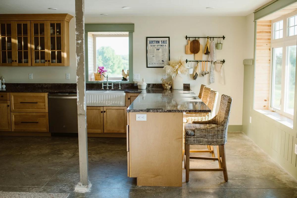 O'Halloran House – Feathered Acres Farm, Belgrade MN